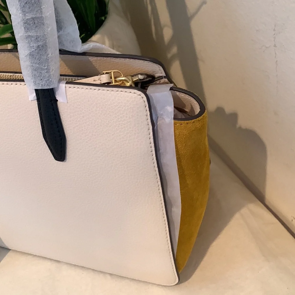Tory Burch Robinson Colorblock Small Leather Tote
TORY BURCH - Picture 15 of 16